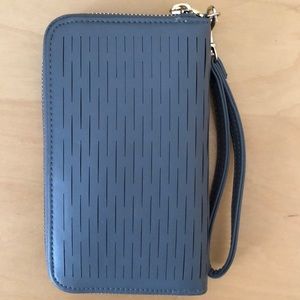 Wristlet/ wallet